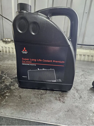 MZ321117 Mitsubishi Fluido de esfriamento