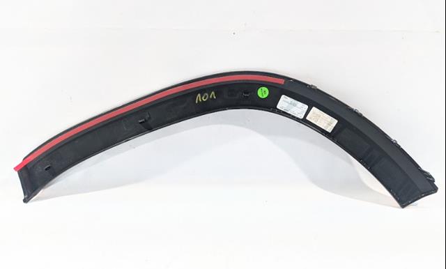 Expansor direito (placa sobreposta) de arco do pára-lama traseiro 247885032269 Mercedes