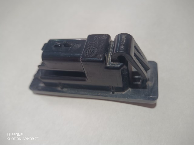 Lanterna da luz de fundo de matrícula traseira Peugeot/Citroen 9815225980 preço, a partir de 37,19 USD