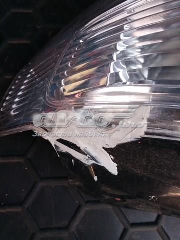 Compre 8330A288 Mitsubishi Lanterna traseira direita