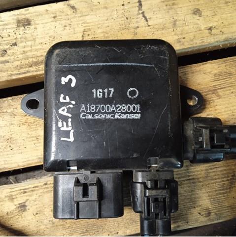 Regulador de revoluções de ventilador de esfriamento (unidade de controlo) A18700A28001 Nissan/Infiniti