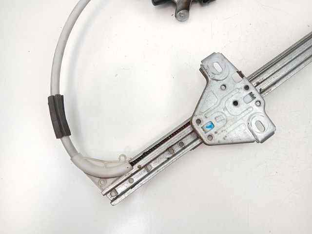 Mecanismo de acionamento de vidro da porta dianteira direita Nissan/Infiniti 8200467967