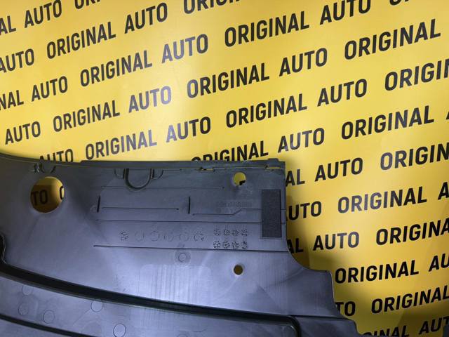 Compre TK4850720E Mazda Placa sobreposta superior do painel dianteiro (de suporte do radiador)