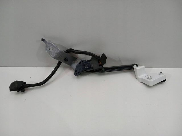6895466 BMW Sensor dianteiro do nível de posição de carroçaria