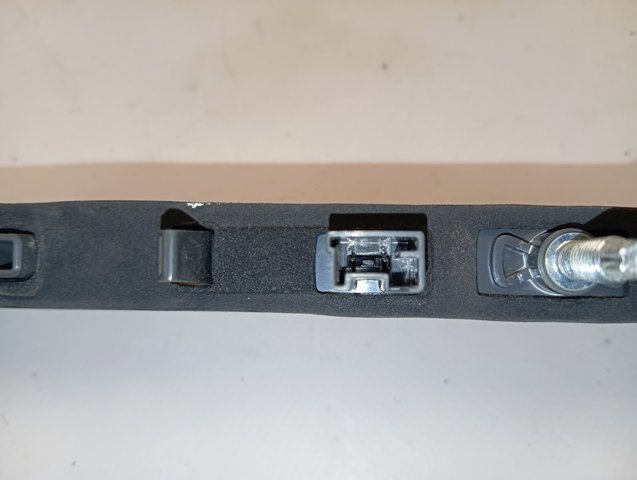 9688016380 Peugeot/Citroen Sinal de parada traseiro adicional