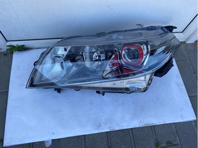 Luz esquerda Suzuki 3532054P00000 preço, a partir de 267,62 USD