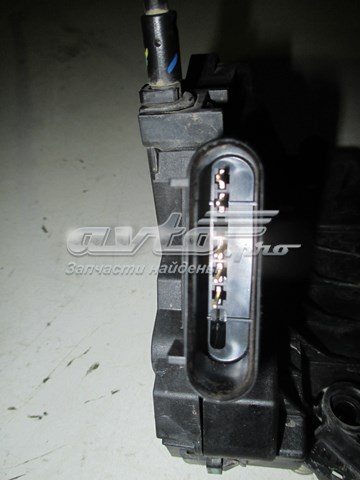 BM5AA21813AF Ford Fecho da porta dianteira esquerda