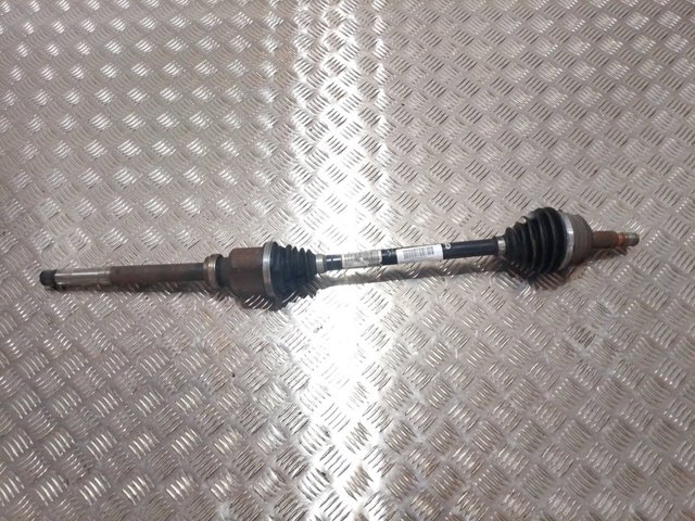Semieixo (acionador) dianteiro direito 9820471180 Peugeot/Citroen