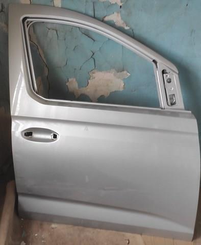 2K7831056K VAG Porta dianteira direita