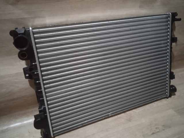 Radiador de esfriamento de motor 238008A2 Polcar