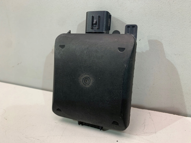 Sensor traseiro de controlo da zona morta Volvo 32286570 preço, a partir de 344,30 USD