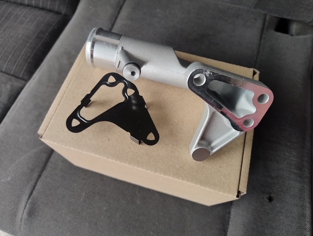 Flange do sistema de esfriamento (união em T) AND 3F121132 preço, a partir de 84,44 USD