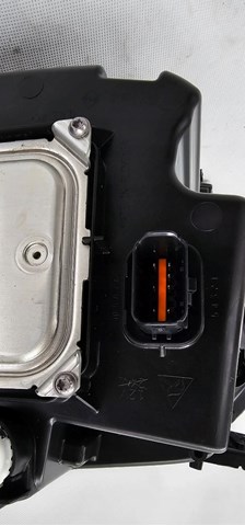 260102899R Renault (RVI) Luz direita