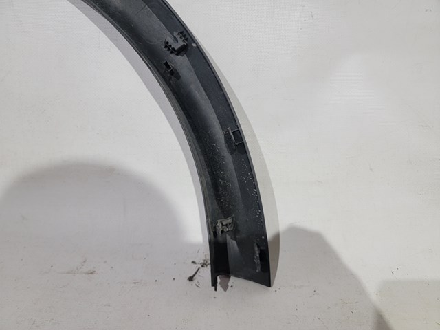 Expansor direito (placa sobreposta) de arco do pára-lama traseiro 938286UA0A Nissan/Infiniti