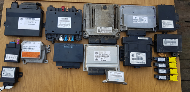 Compre 7L6937049M VAG Módulo de direção (Centralina eletrônica) da rede de bordo