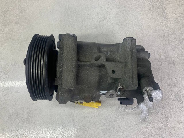 Compressor de aparelho de ar condicionado 9802501780 Peugeot/Citroen
