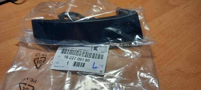 Placa sobreposta do pára-choque dianteiro 1622709180 Peugeot/Citroen
