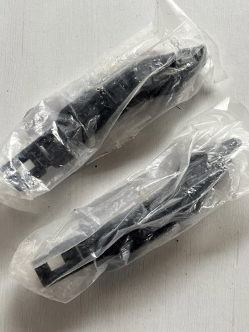 Compre FP3812932 FPS Consola do pára-choque dianteiro direito