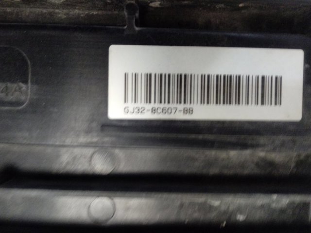 Compre GJ328C607BB Land Rover 