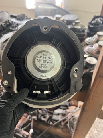 Alto-falante da porta dianteira Ford 8A6T18808AC