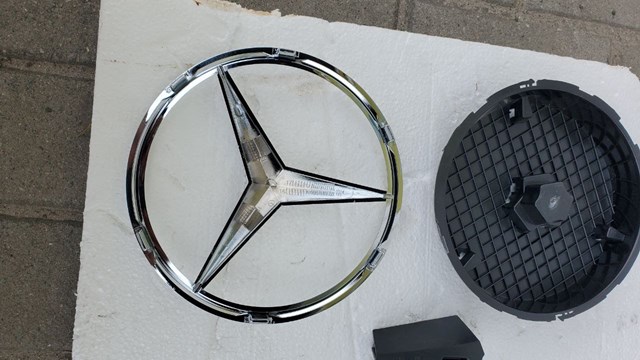 A0008176007 Mercedes Emblema de grelha do radiador