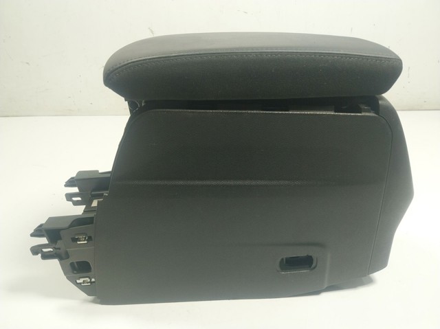 Compre Braço de consola central Peugeot 2008 2