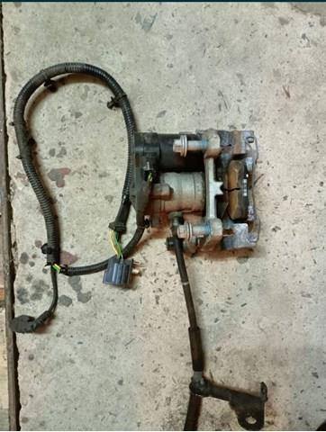 Compre DG9C2D250A Ford 