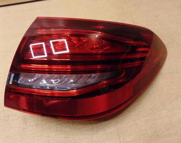 A2059064105 Mercedes Lanterna traseira direita externa