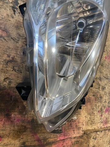 Luz direita Peugeot/Citroen 9682828180
