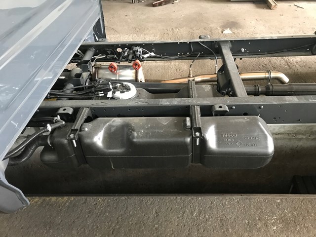 Tanque de combustível Iveco 504135947 preço, a partir de 389,98 USD