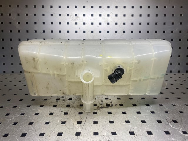 Tanque de expansão do sistema de esfriamento Tesla Model X preço, a partir de 131,94 USD