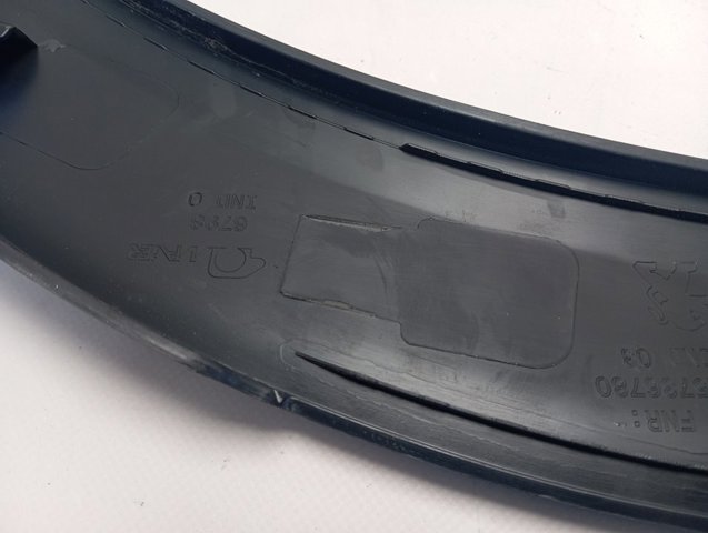 Compre 98257367XT Peugeot/Citroen Expansor esquerdo (placa sobreposta) de arco do pára-lama traseiro