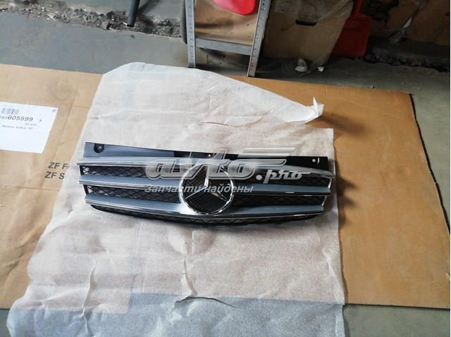 Compre A63988000839775 Mercedes Grelha do radiador