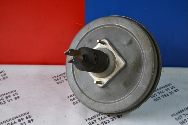 Reforçador dos freios a vácuo 8200300847 Renault (RVI)