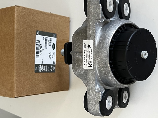  Land Rover LR057632