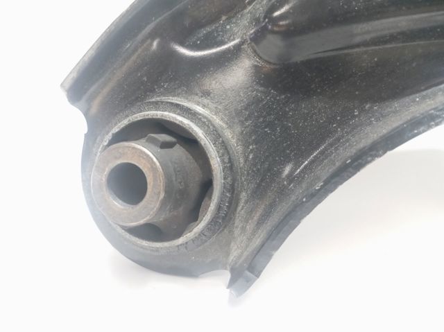 9846329080 Peugeot/Citroen Braço oscilante inferior direito de suspensão dianteira