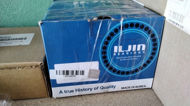 Cubo dianteiro IJ113079 Iljin