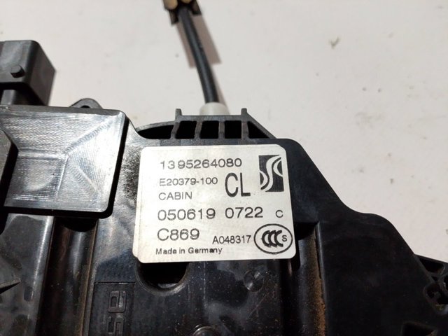 Fecho da porta dianteira direita Peugeot/Citroen 1677681380 preço, a partir de 114,27 USD