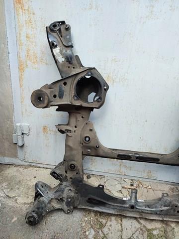 Viga de suspensão dianteira (plataforma veicular) 6884852 BMW