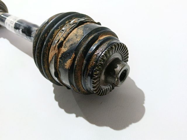 Compre 31608687782 BMW Semieixo (acionador) dianteiro direito