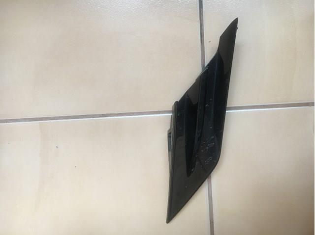 5312333050 Toyota Moldura de grelha do radiador direito