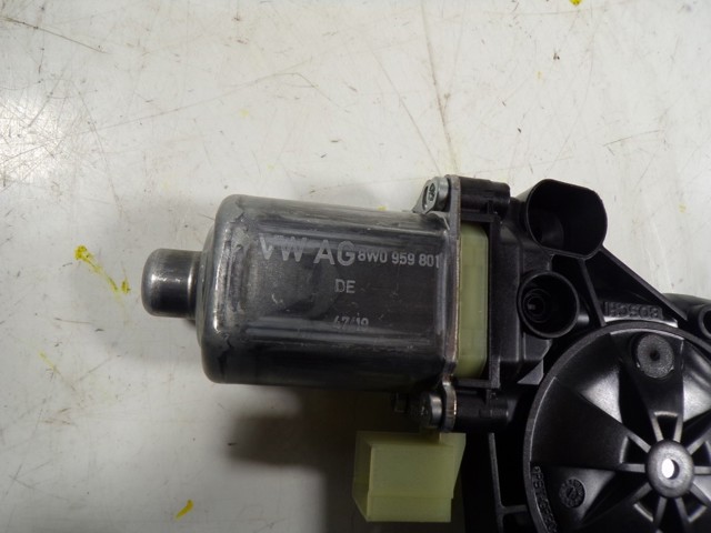 Compre 0130822705 VAG 