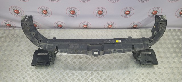Compre LR084610 Land Rover Suporte do radiador montado (painel de montagem de fixação das luzes)