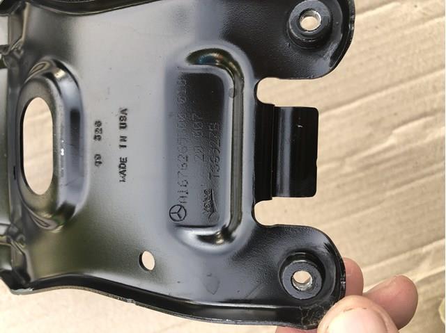 Compre A1676265300 Mercedes Suporte do radiador vertical (painel de montagem de fixação das luzes)
