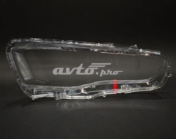 8301C412 Mitsubishi Luz direita