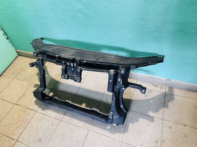 Suporte do radiador montado (painel de montagem de fixação das luzes) PVW30045A Signeda