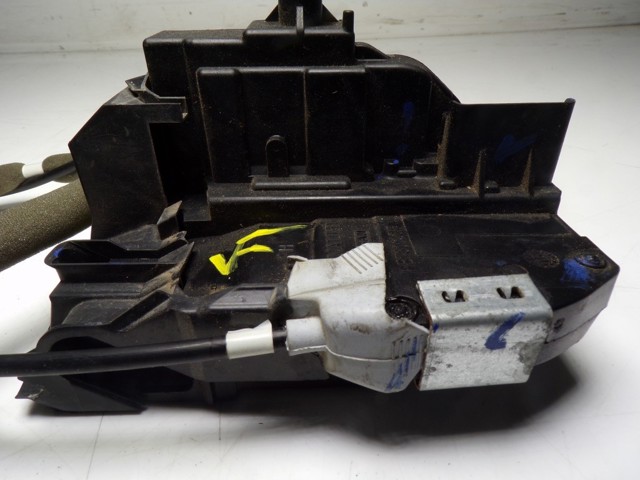 Compre 805004EA2A Renault (RVI) Fecho da porta dianteira direita