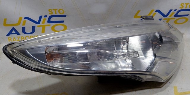 Luz direita Renault (RVI) 260100017R preço, a partir de 188,98 USD