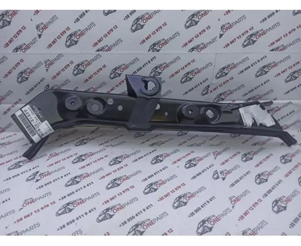 Compre 625124CB0B Nissan/Infiniti Consola superior direita do radiador