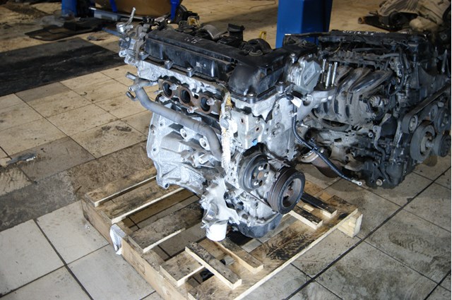 PEY502300E Mazda Motor montado